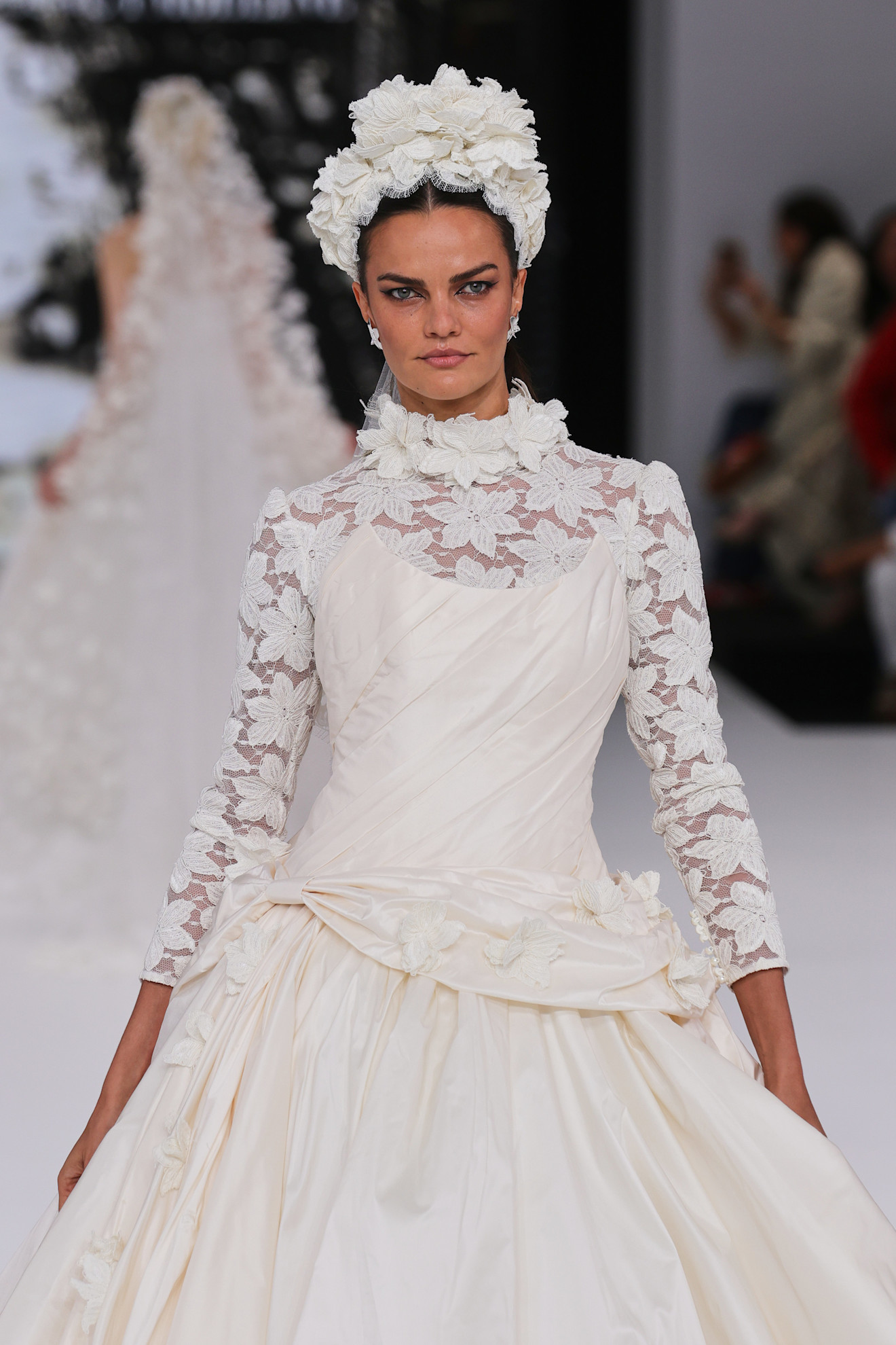 أكسسوار الزهور لدار Cymbeline