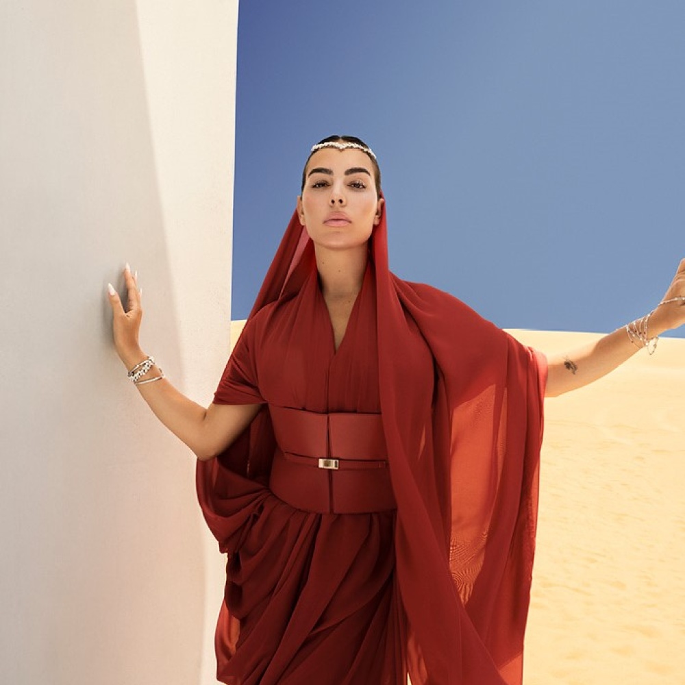 جورجينا رودريغيز Georgina Rodriguez بتصاميم مجوهرات آسرة