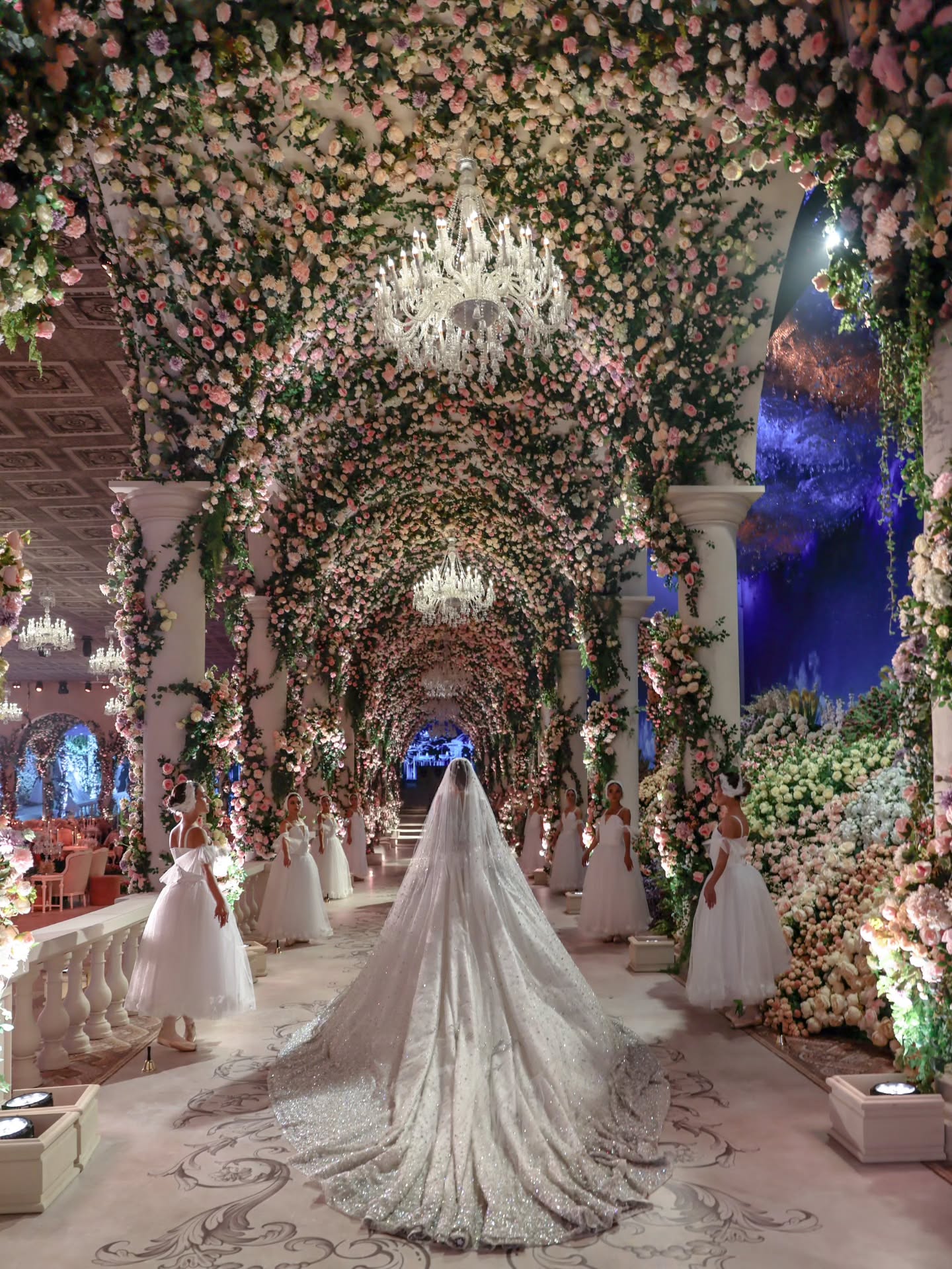 ألوان أقواس الورد مميزة ولا تنتهي