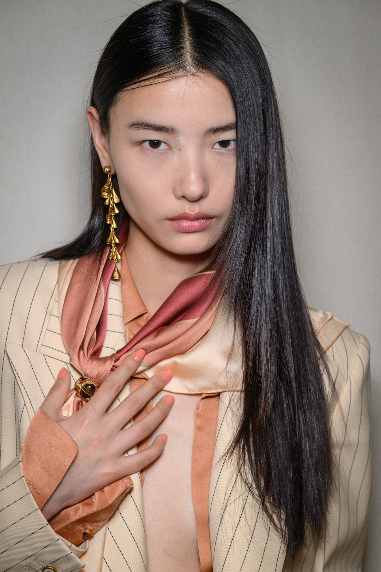 ألوان صبغات الشعر الاسود الداكن