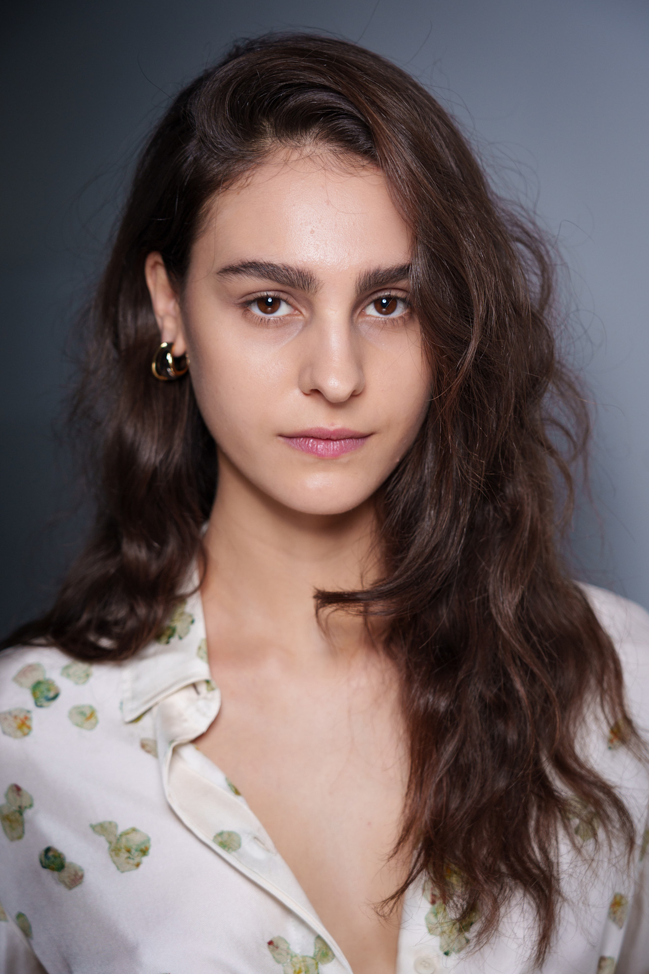 ألوان صبغات الشعر البني الداكن من دار Altuzarra