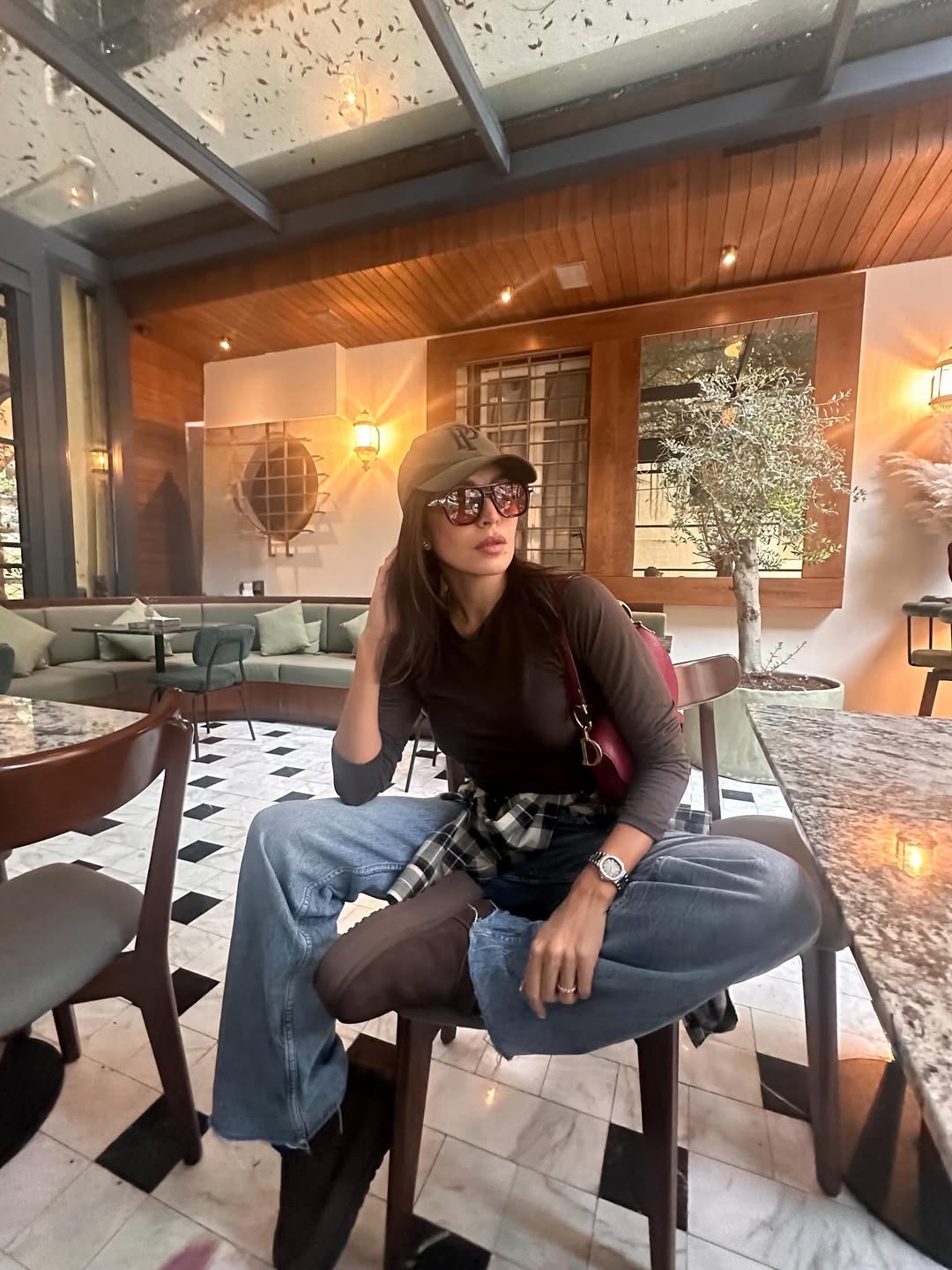 أمل اختارت البوت المبطن بالنعل المسطح