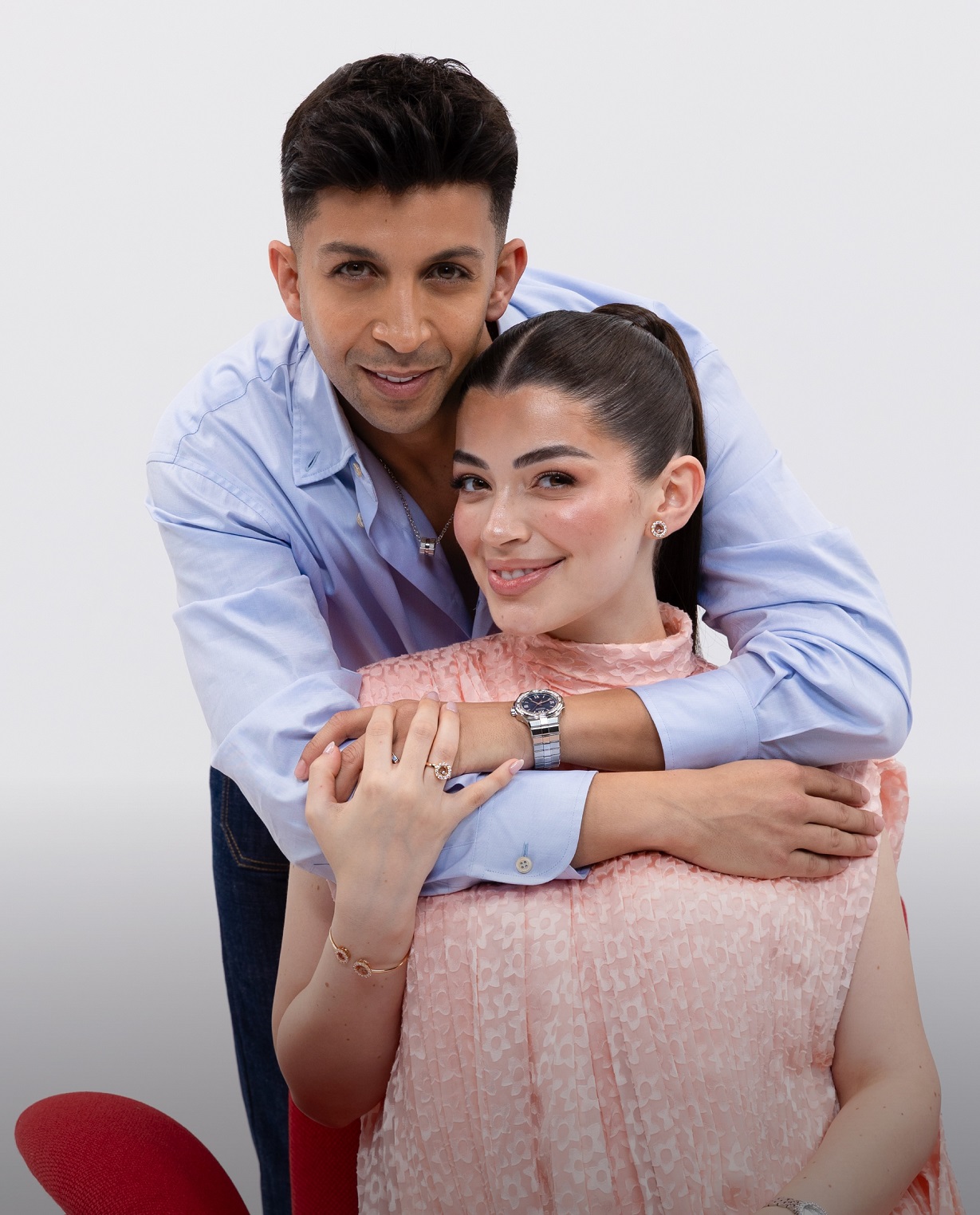 ليلى أحمد زاهر ترزق بمولودتها الأولى