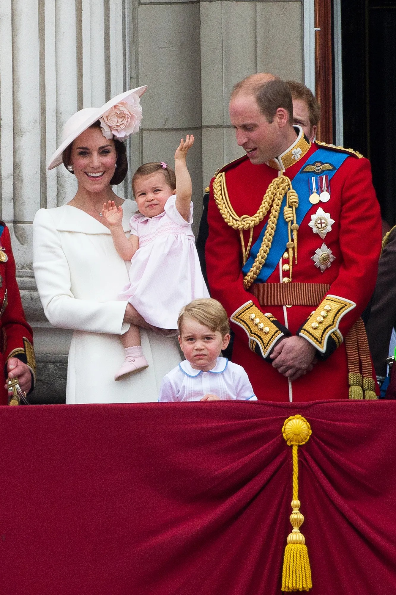 أول ظهور على الشرفة (Trooping the Colour)