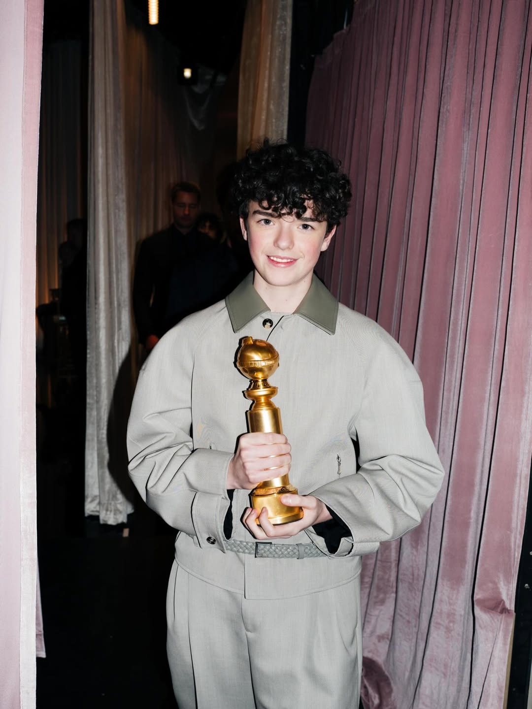 أوين كوبر أبرز الوجوه الصاعدة في الدراما التلفزيونية