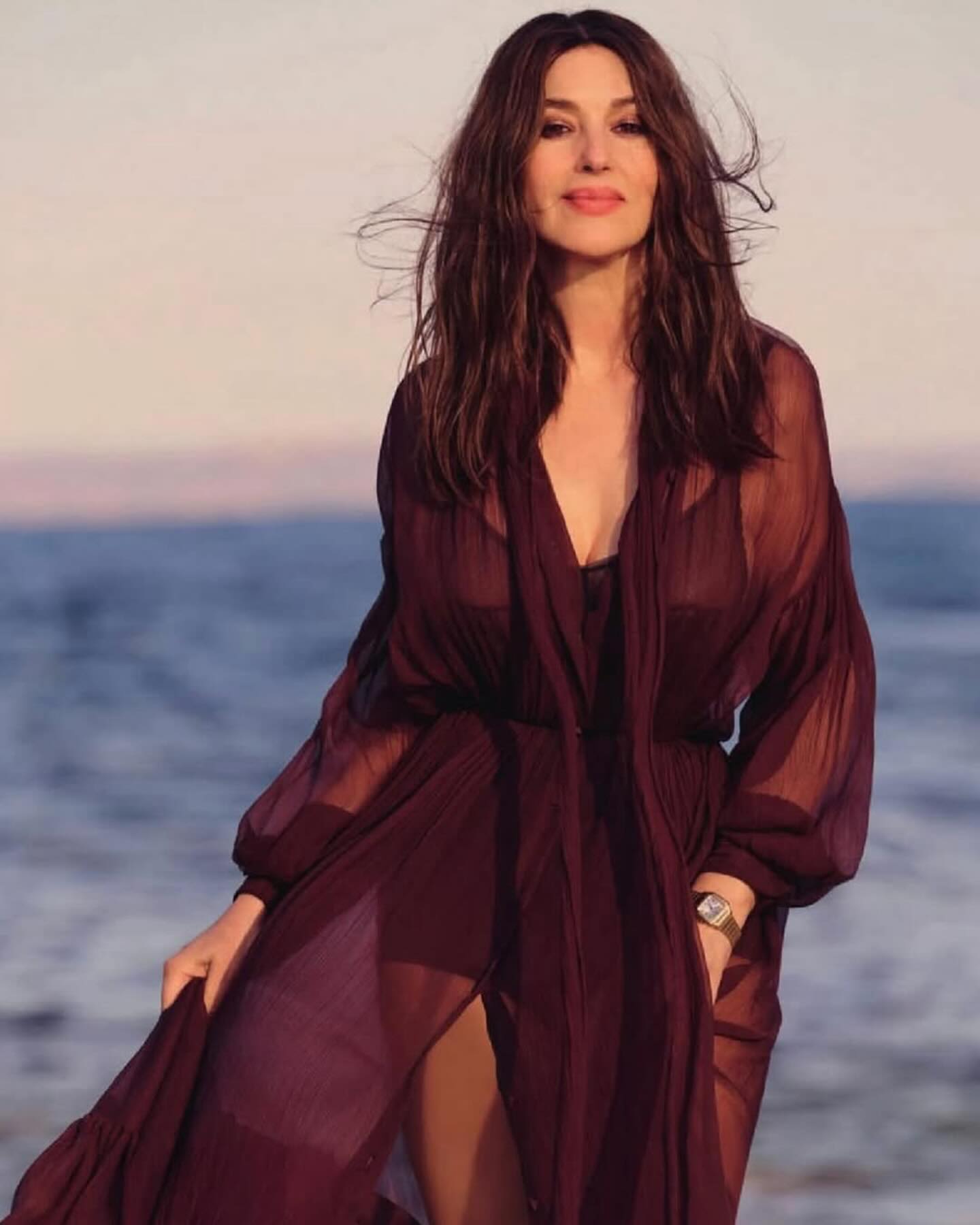 أيقونة الأنوثة والجمال الإيطالي الممثلة مونيكا بيلوتشي Monica Bellucci تحتفل بعيد ميلادها الـ61