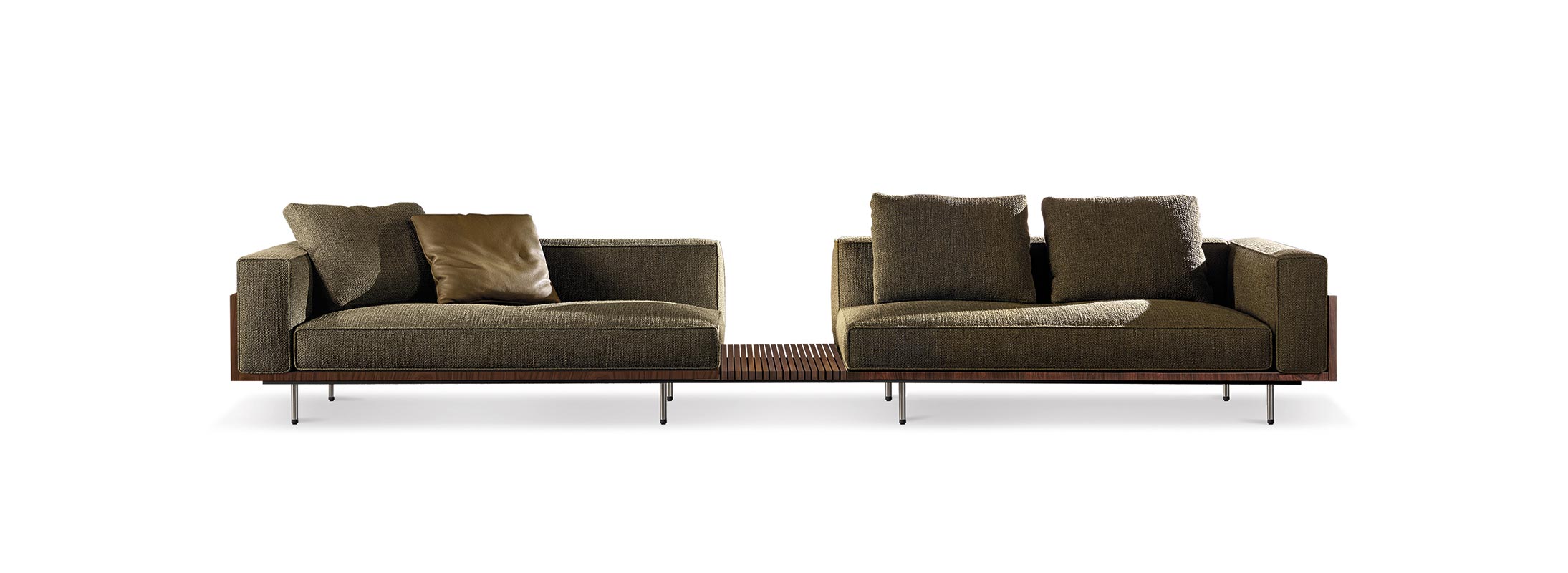 إحدى أرائك مجموعةBrasilia  من دار مينوتي