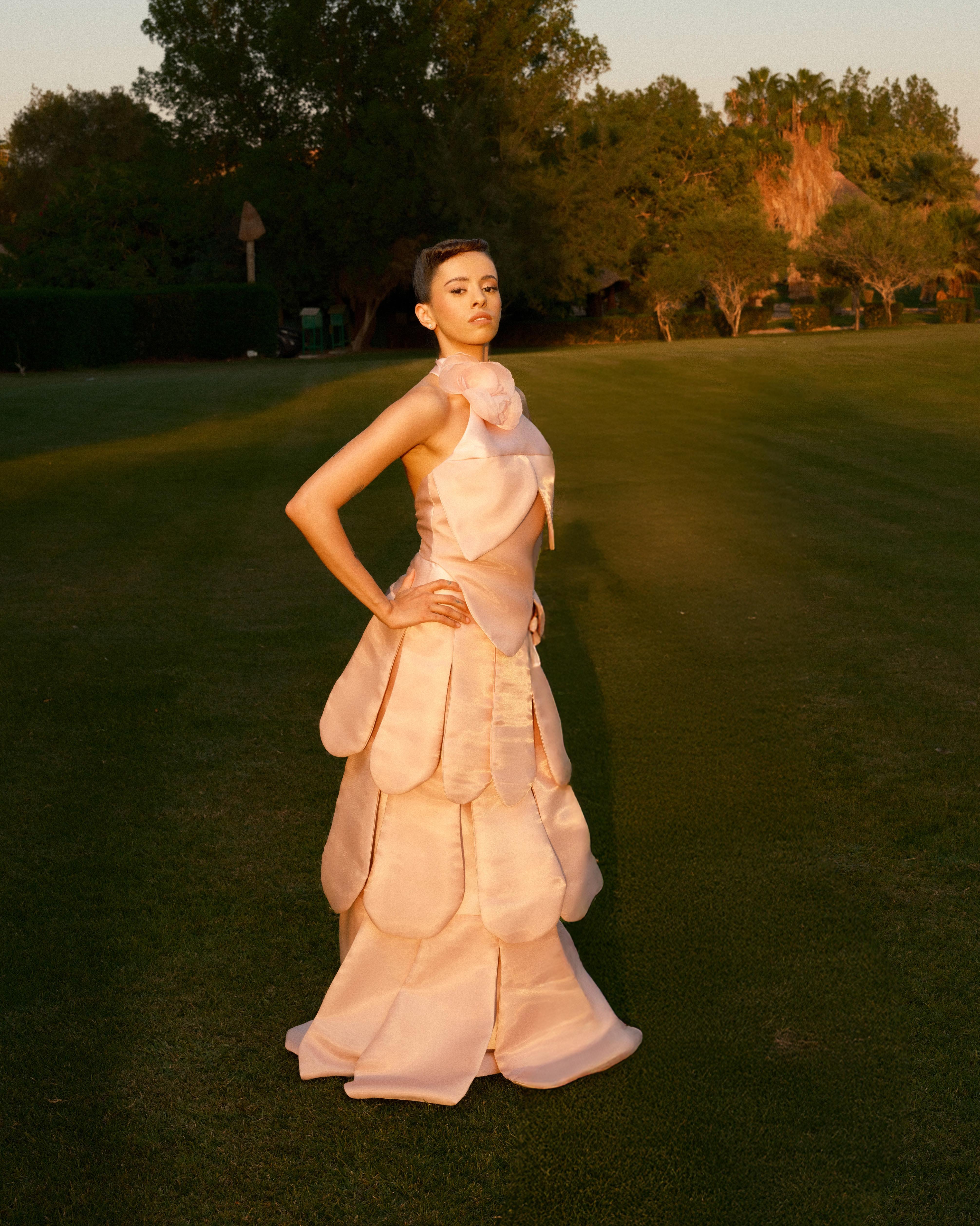 إحدى قطع مجموعة The Floral Gate للمصممة رند ناصر