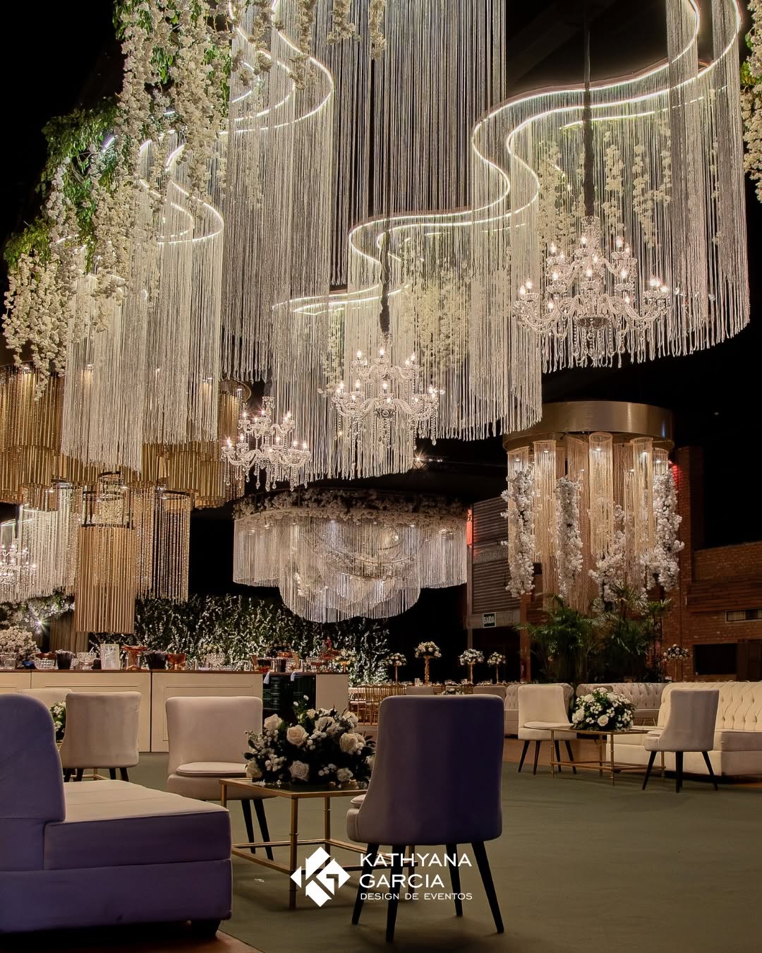 إضاءة ساحرة - الصورة من صفحة KATHYANA GARCIA