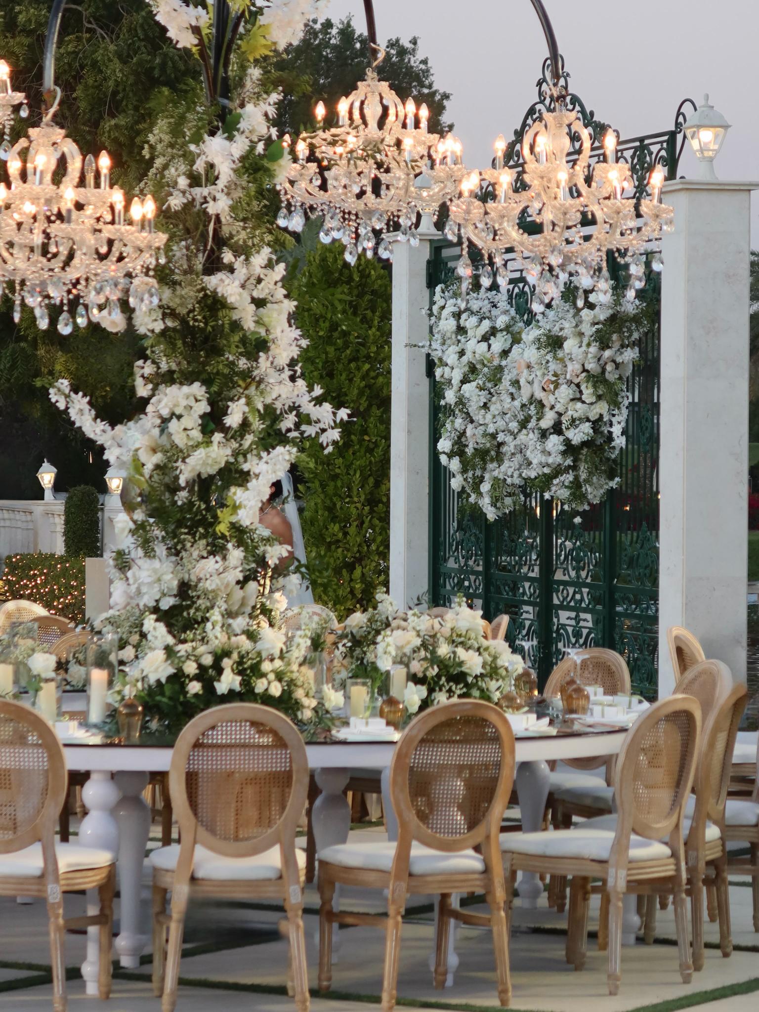 إضاءة ساحرة- الصورة من @ Latable Events