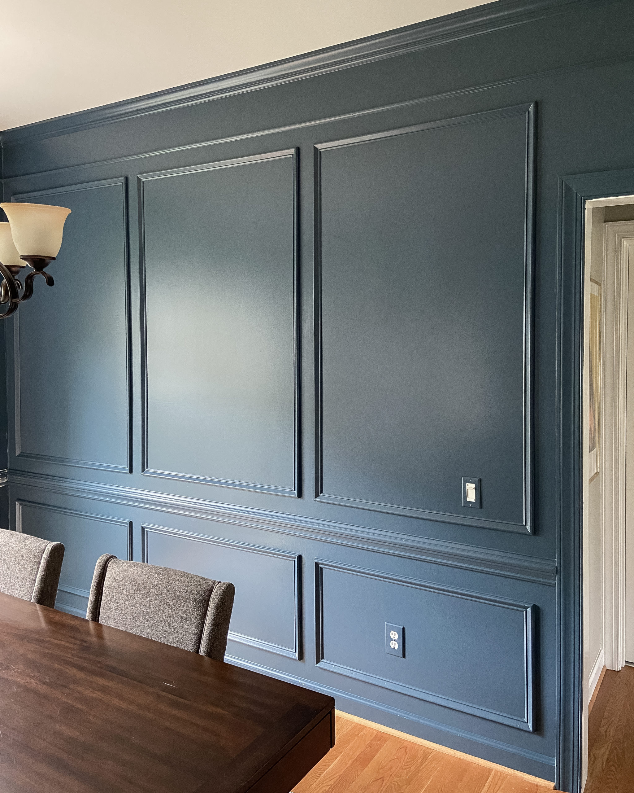 إطارات الجدران الزخرفية Picture frame trim
