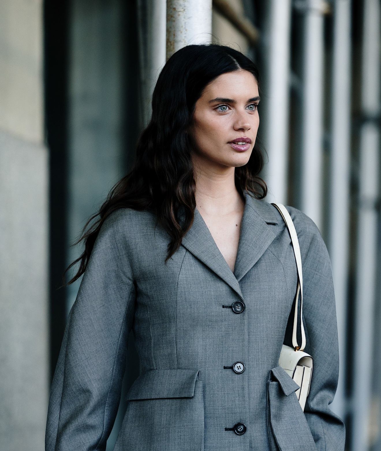 إطلالات الستريت ستايل تطبع صيحات جمالية جديدة لشتاء 2027