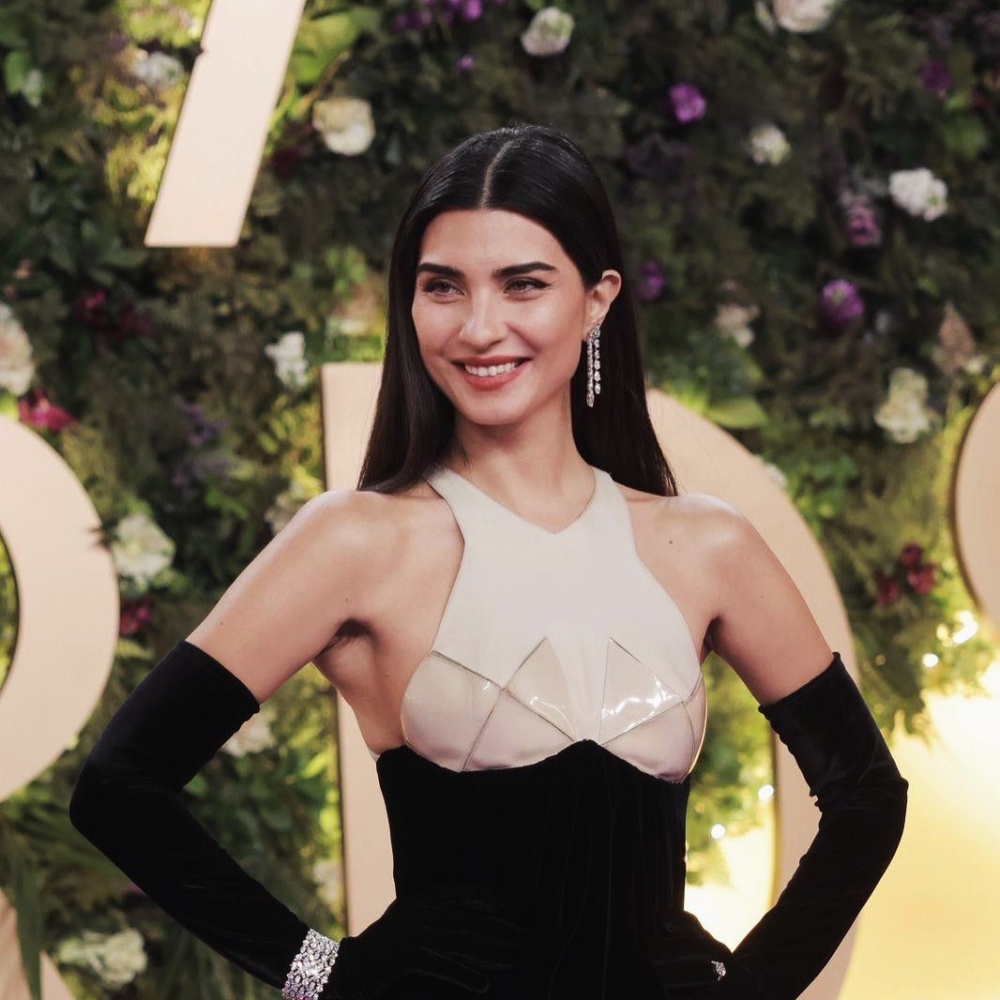 إطلالة توبا بويوكستون بمكياج ناعم