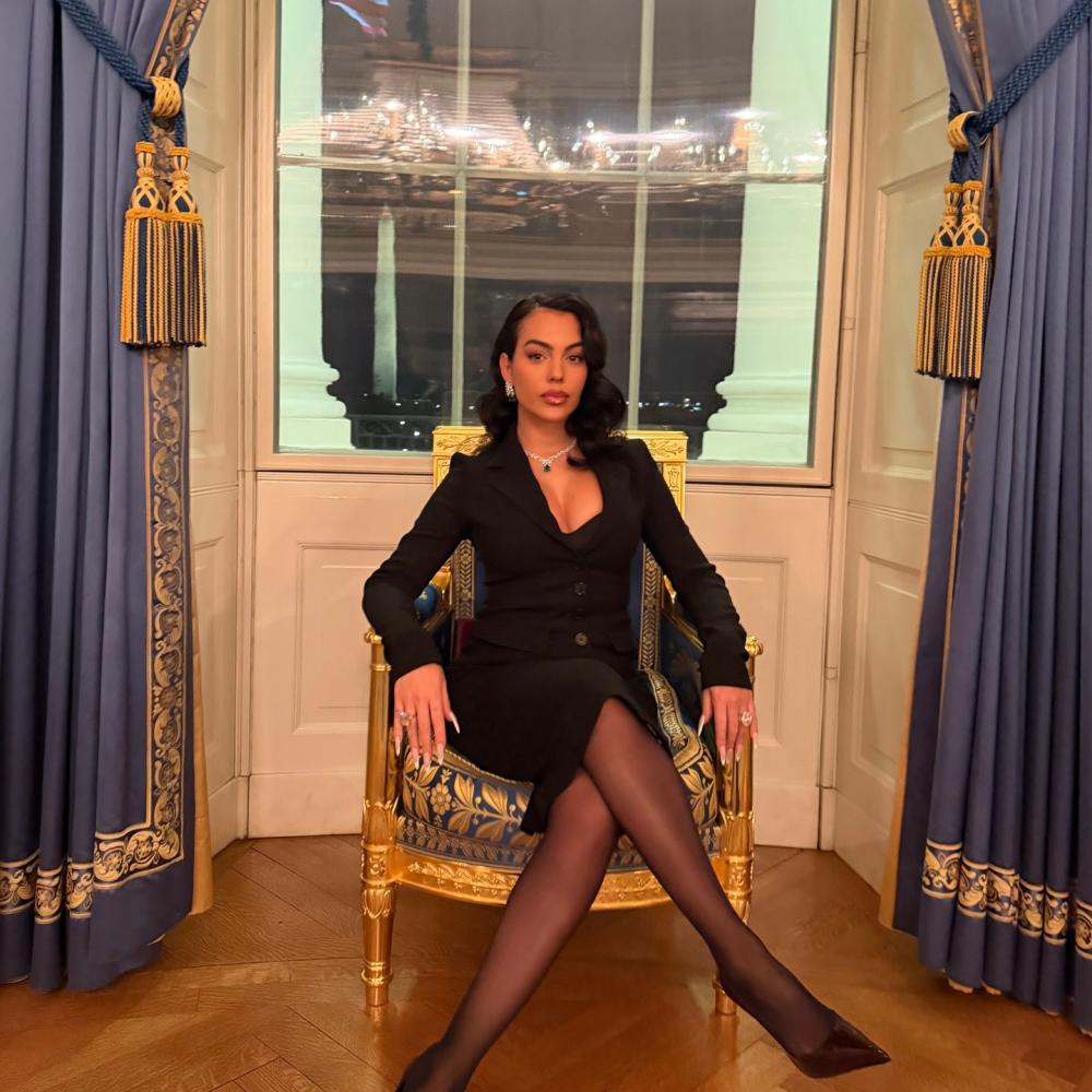 جورجينا رودريغيز Georgina Rodríguez بقلادة فارهة من الزمرد والألماس البرّاق