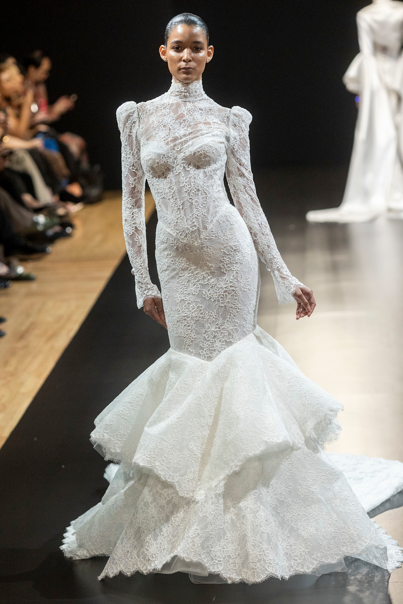 إطلالة زفاف خريف 2026 من بنينا تورناي