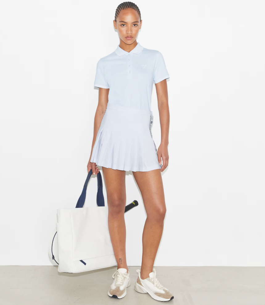 إطلالة للعب التنس من Tory Burch