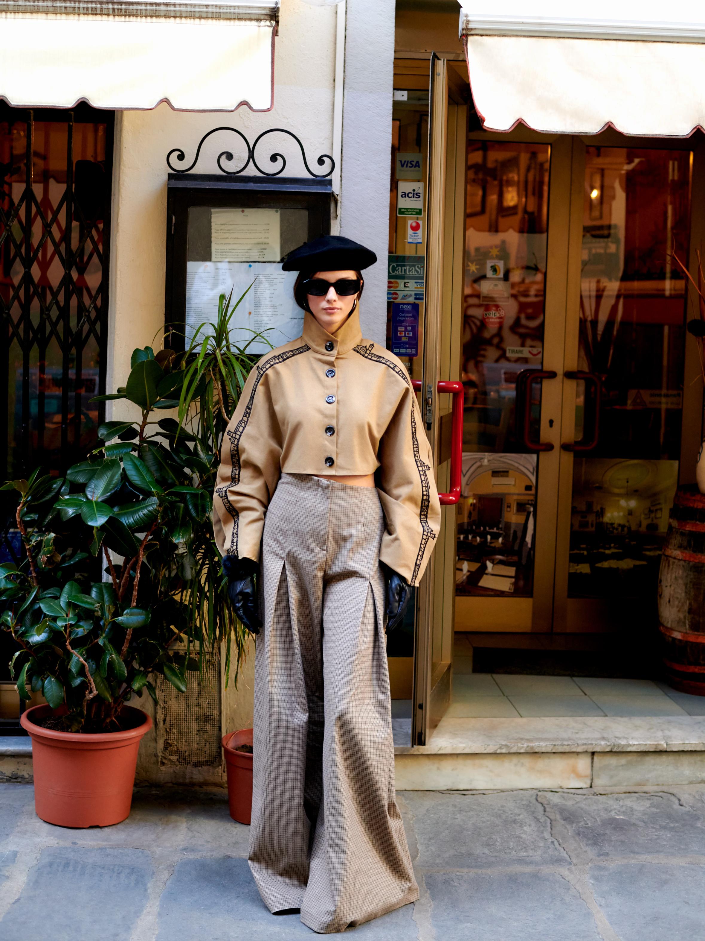 إطلالة من مجموعة “Firenze” بروح معاصرة