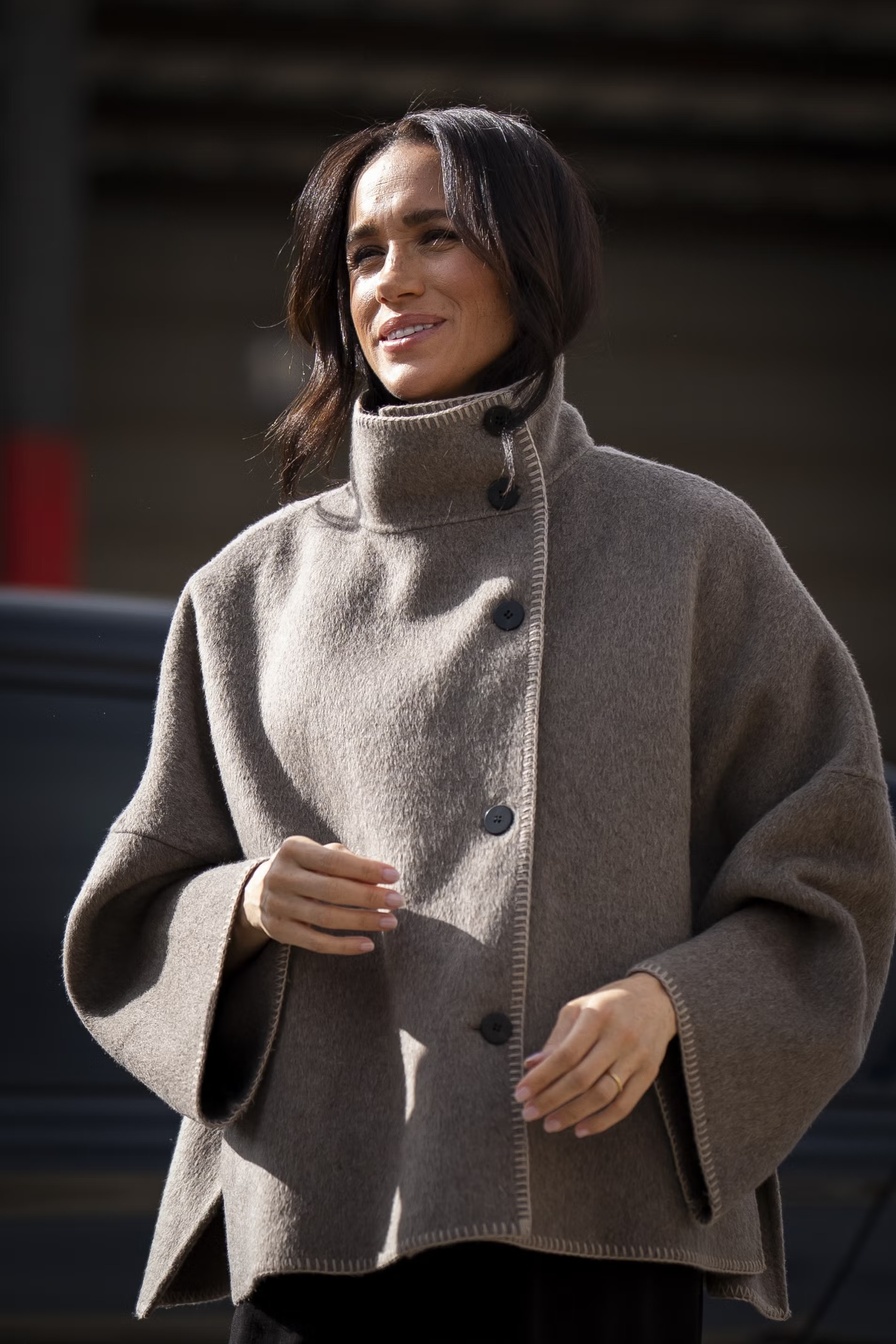 إطلالة ميغان بـ زارا.. رسالة تواضع أم اختيار مدروس؟