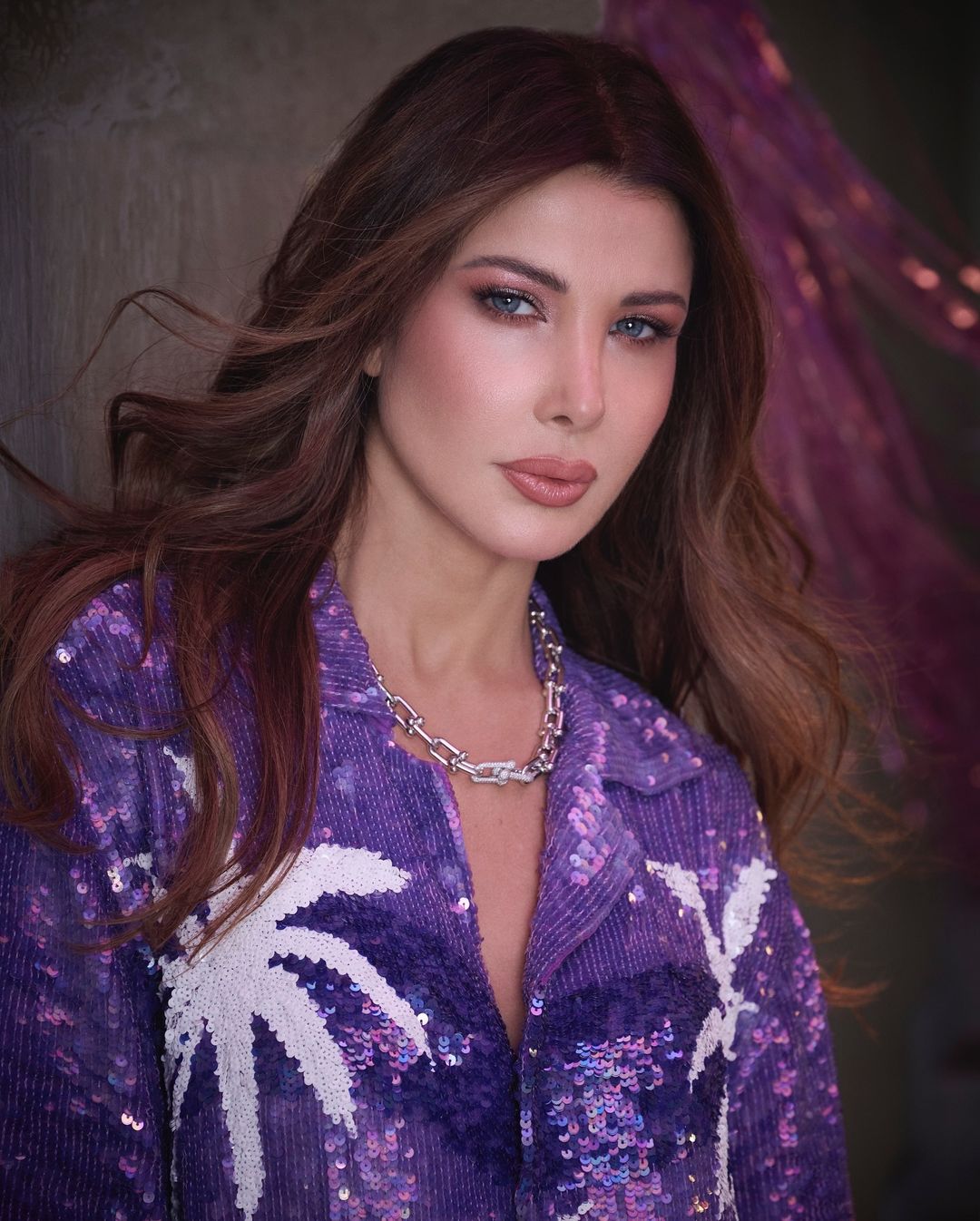 إطلالة نانسي عجرم في كليب من نظرة