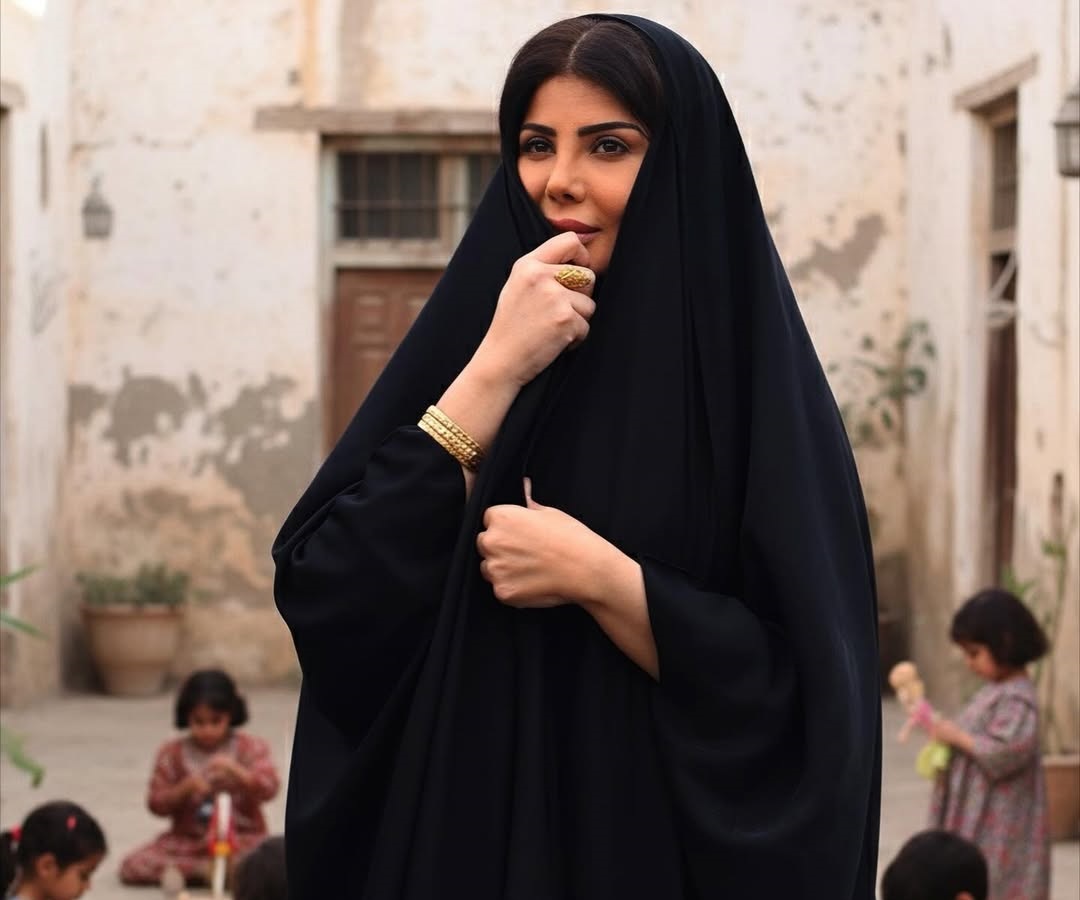 الفنانة إلهام الفضالة في غلط بنات