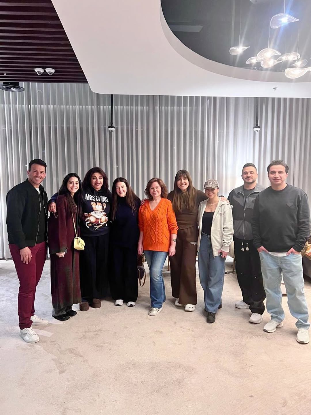 إلهام شاهين مع النجوم في الرياض