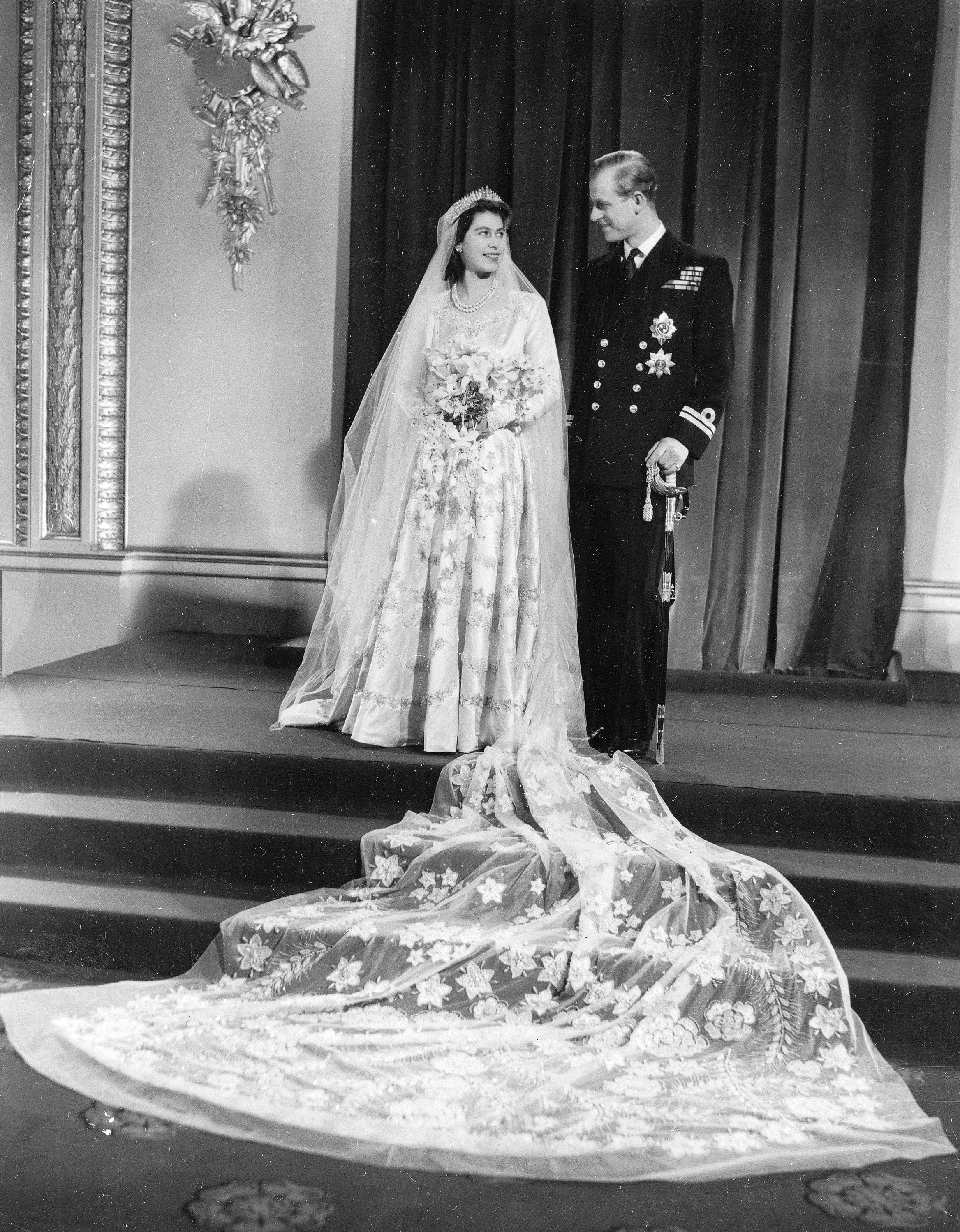 إليزابيث الثانية Elizabeth II والأمير فيليب Prince Philip