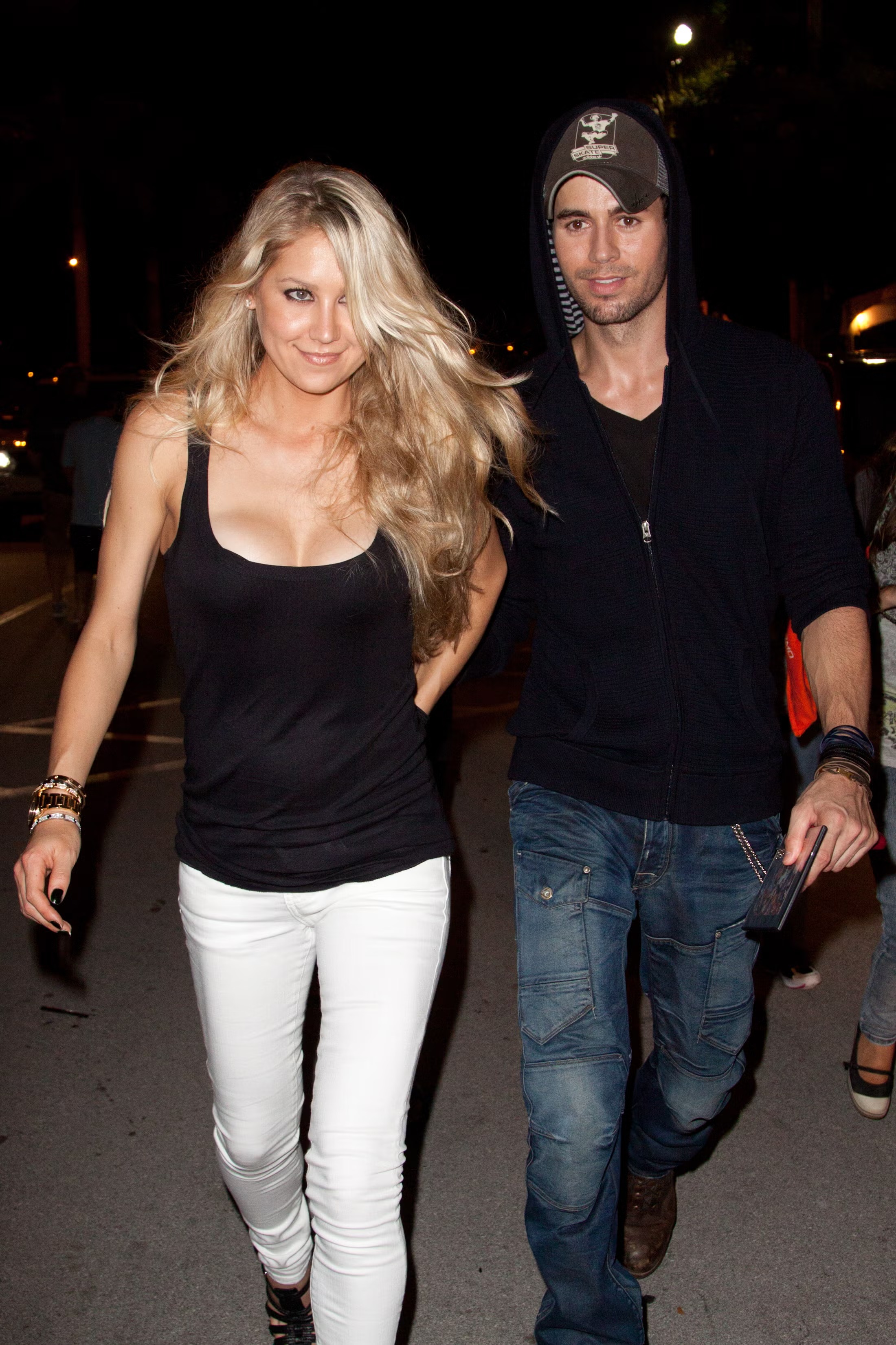إنريكي إغليسياس Enrique Iglesias وآنا كورنيكوفا Anna Kournikova