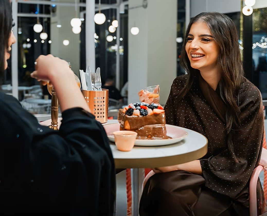 إي إل آند إن.. أمسية كروية قابلة للتصوير