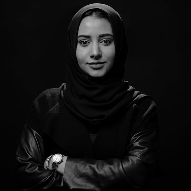 إيثار باعامر مخرجة فيلم بين البينين