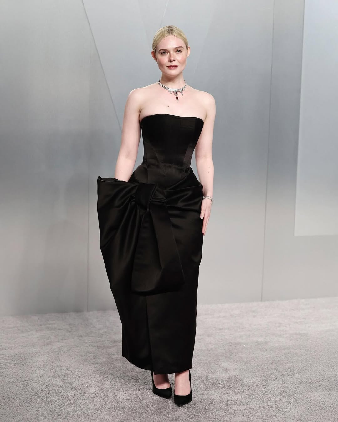  إيل فانينغ بطابع دراماتيكي بتوقيع ماركة Givenchy