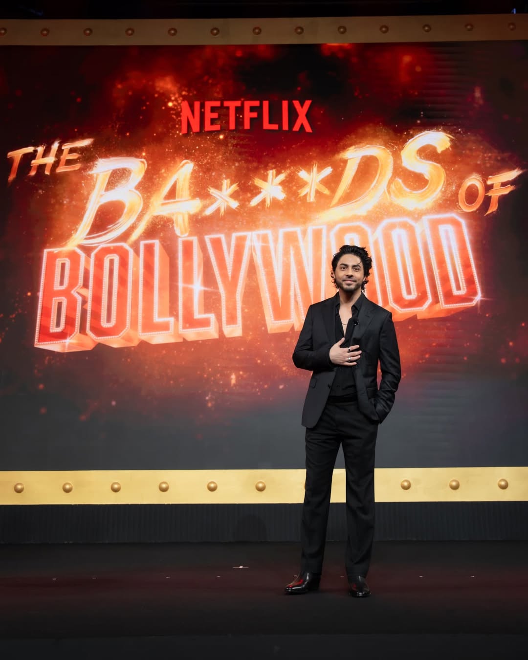 ابن شاروخان مؤلف ومخرج في The Bads of Bollywood