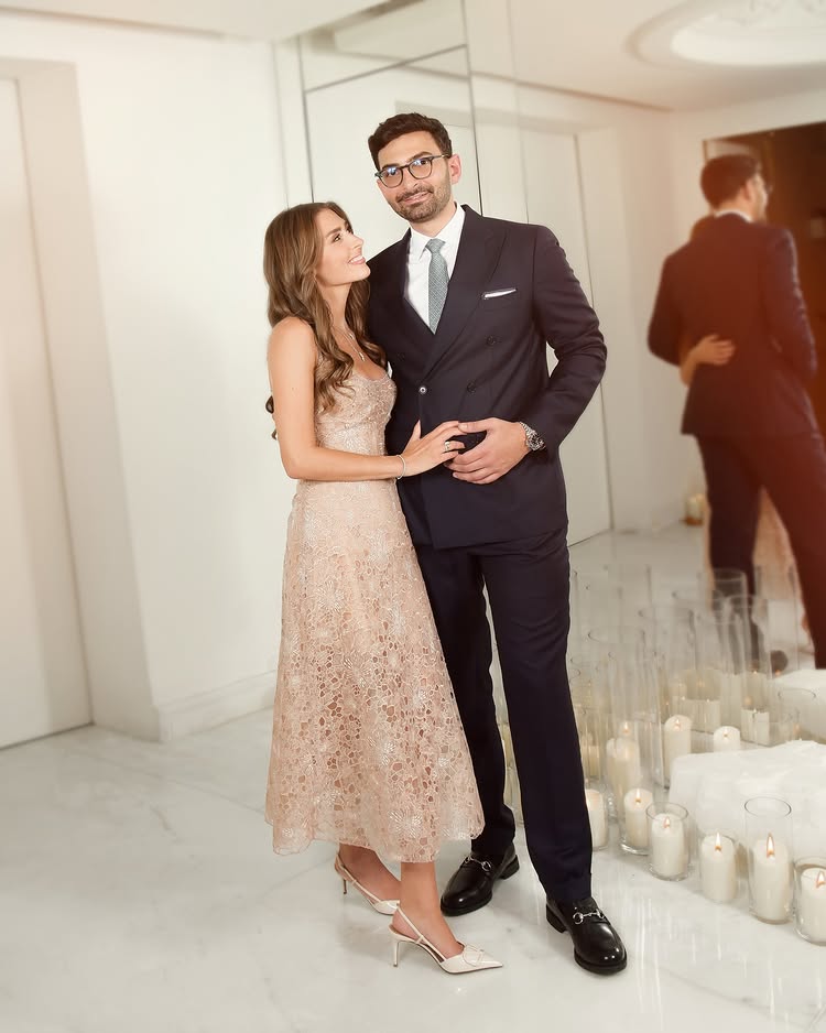 ابنة الاعلامية منى ابو حمزة خلال حفل خطوبتها