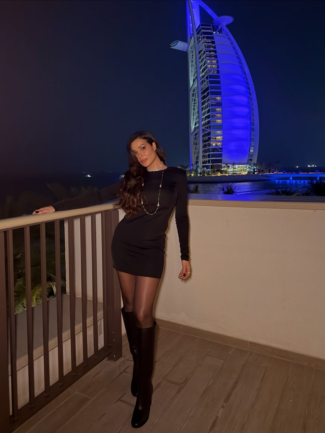 احتفال نادين نسيب نجيم بعيد ميلادها في دبي