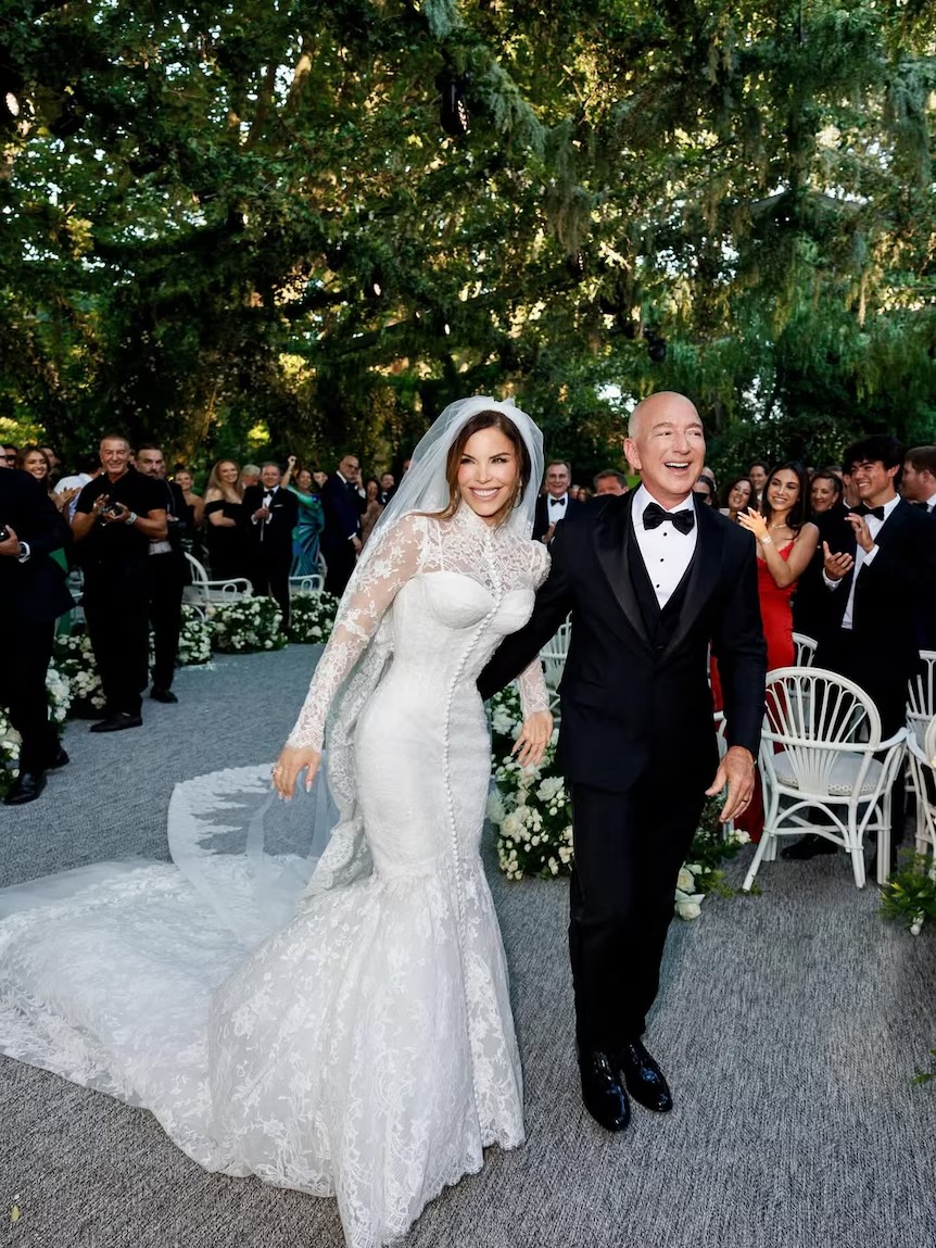 احتفالات زفاف جيف بيزوس Jeff Bezos ولورين سانشيز Lauren Sanchez