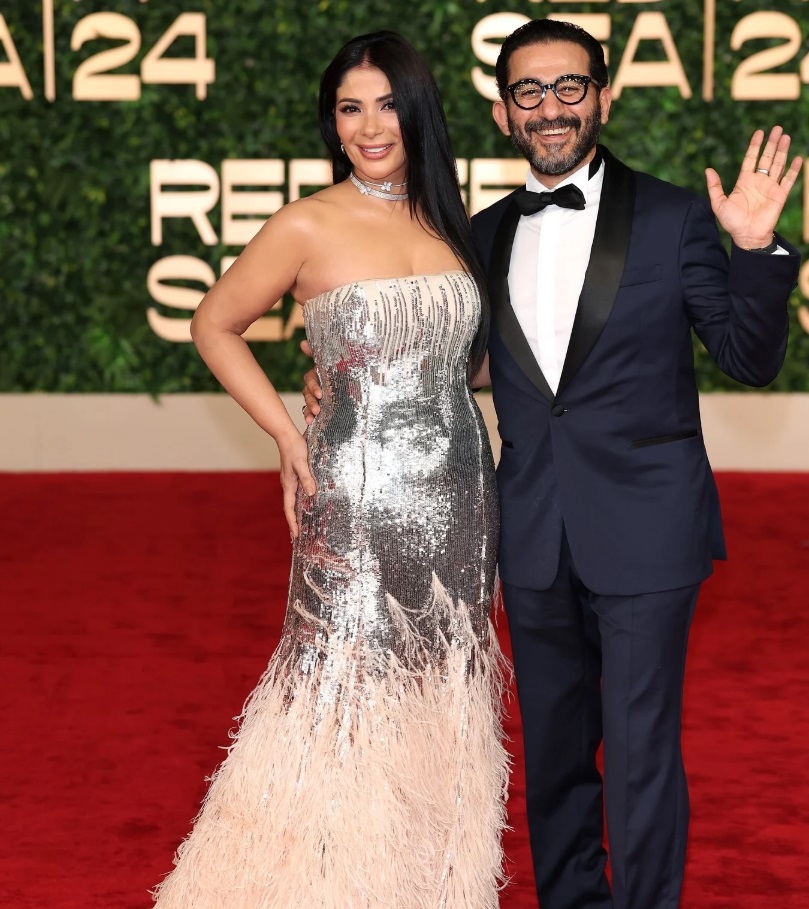 احمد حلمي يندم على سنوات اضاعها من دون زواج