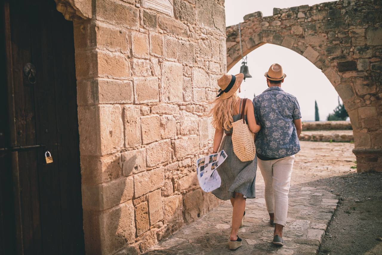 اختيار الوجهة السياحية المثالية للسفر في رحلة شهر العسل