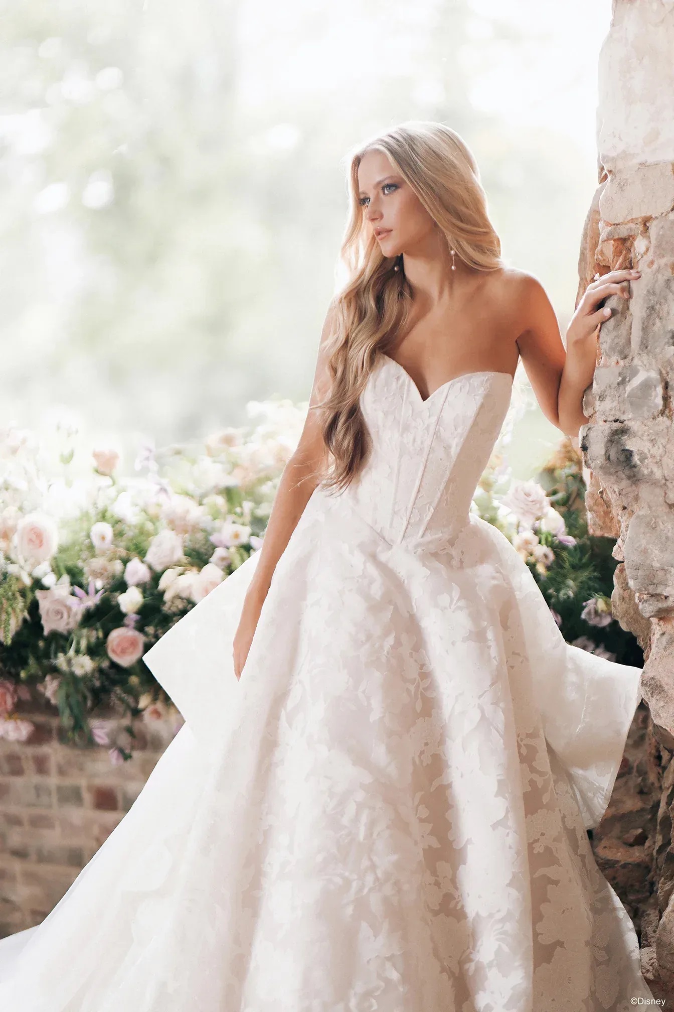 اختيار فستان زفاف يشبه أحلامك