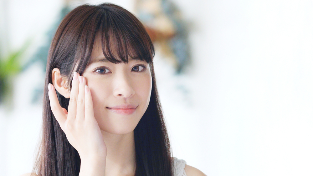 استخدام واقي الشمس يومياً مهم في النظام الكوري  للحفاظ على تماسك البشرة