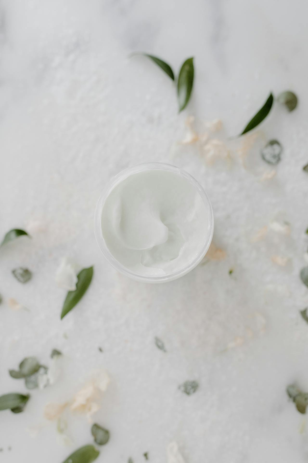 استخدمي منتجات الببتيدات حسب التعليمات لتفادي أي أضرار لاحقة أثناء العناية بالوجه والجسم من دون استثناء