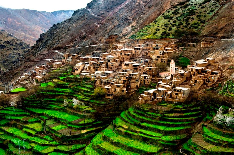 استكشاف جبال الأطلس الشامخة