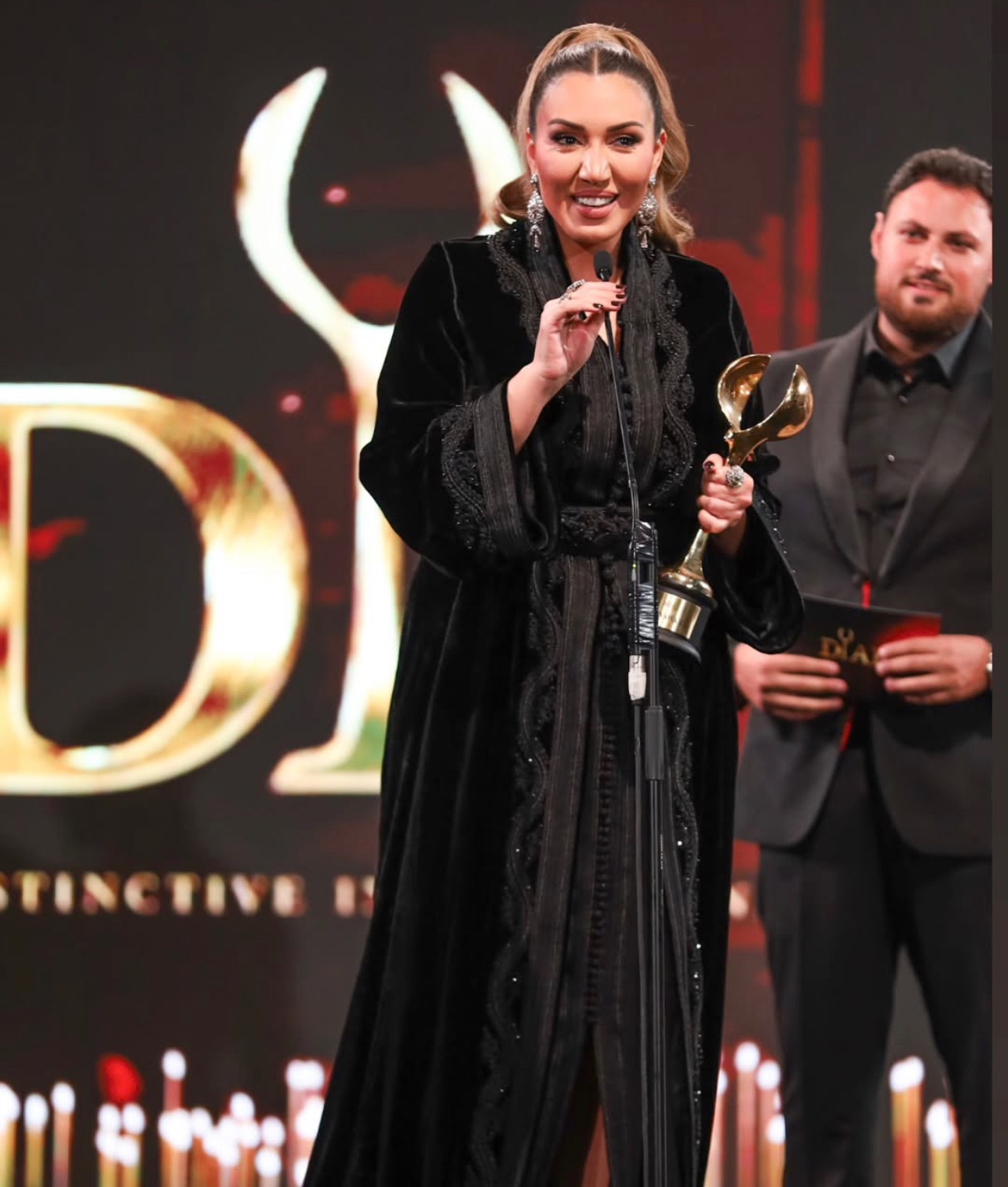 أسماء لمنور