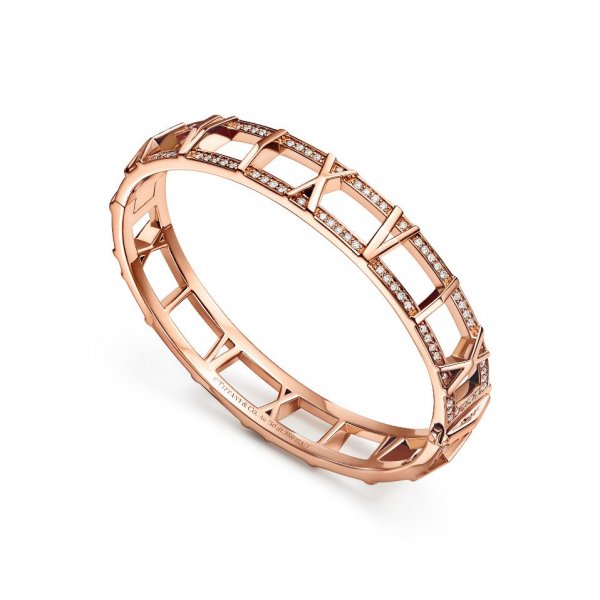 اسوارة من تيفاني  Tiffany