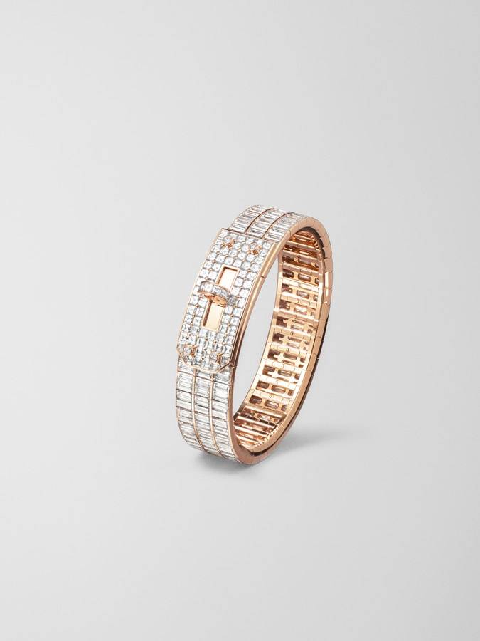 اسوارة من هيرمس  Hermès 