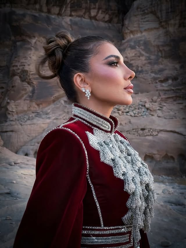 أصالة نصري بمكياج بتدرجات ترابية