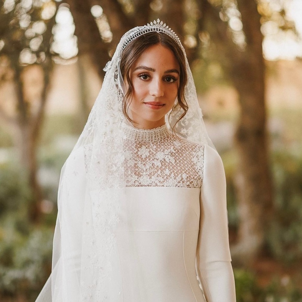 اطلالة الاميرة ايمان في يوم زفافها