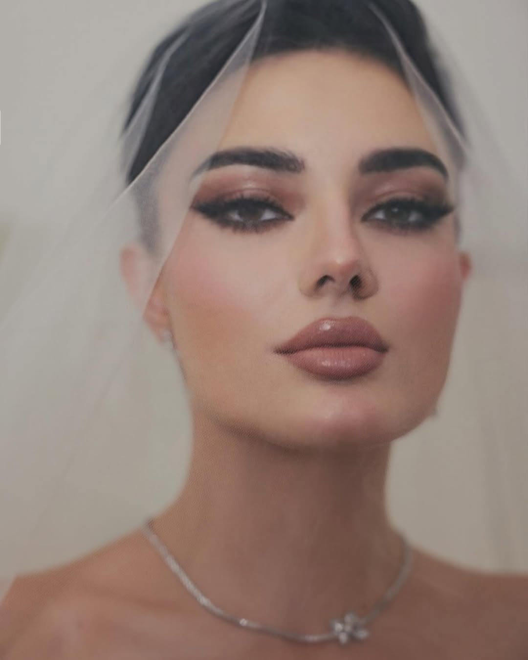 اطلالة عروس من خبيرة التجميل السعودية هيفاء المرشود