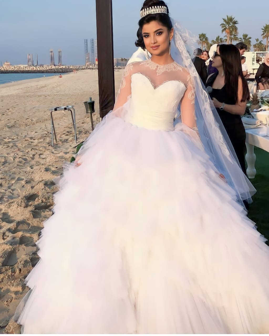 اطلالة علا فرحات في حفل زفافها في دبي