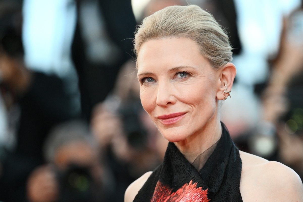 اطلالة Cate Blanchett بالمكياج الناعم والمشرق