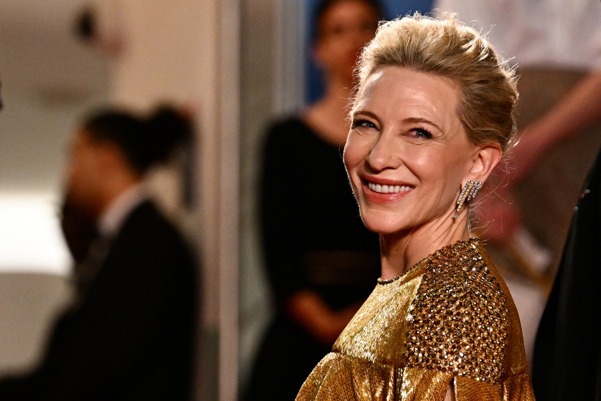 اطلالة Cate Blanchett بمكياج برونزي ساحر