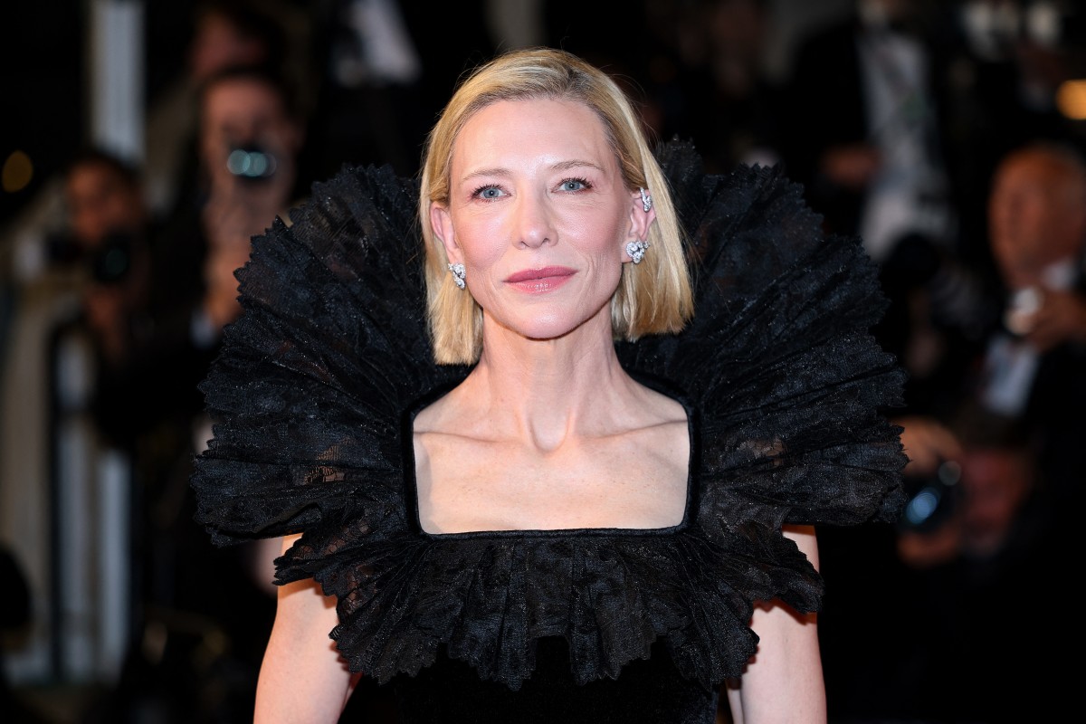 اطلالة Cate Blanchett بمكياج برونزي ساحر